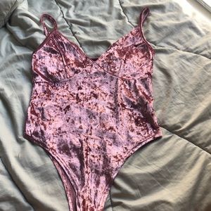 PINK VELVET BODY SUIT